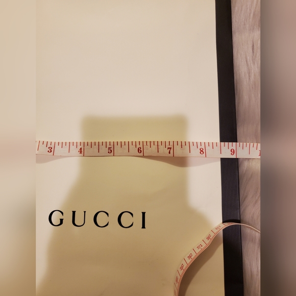 Authentic Gucci shopping bag - Picture 4 of 5